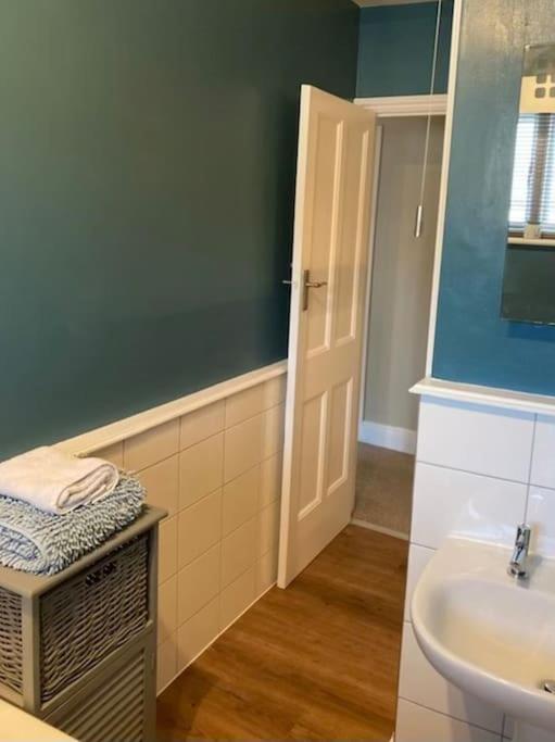 Rockferry 3 Bed Central Apartment + Parking Permit Дартмаут Экстерьер фото