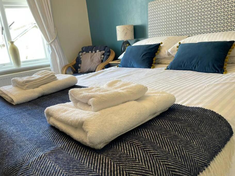 Rockferry 3 Bed Central Apartment + Parking Permit Дартмаут Экстерьер фото